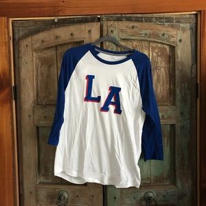 Baseball tee
